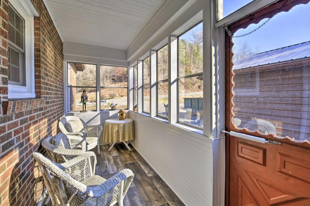 Homeplace With Yard - 10 Mi To Jenny Wiley! Paintsville Exterior photo